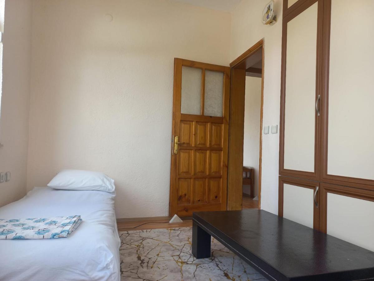 Adventurous Local Hostel 페티예 외부 사진