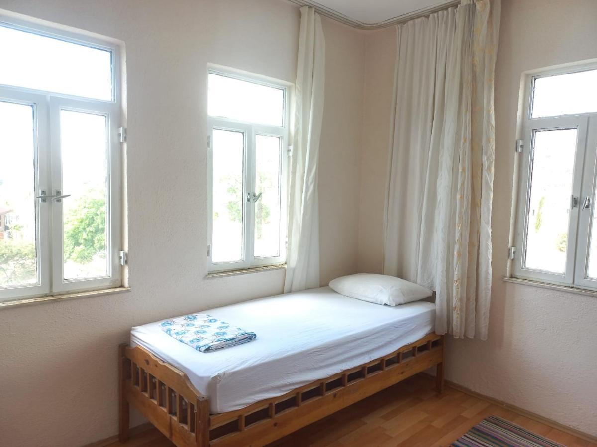 Adventurous Local Hostel 페티예 외부 사진